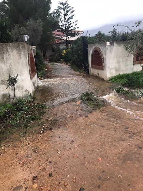 Sinnai, i residenti di Tasonis dopo il nubifragio: “Tutto allagato, ci hanno lasciati soli”