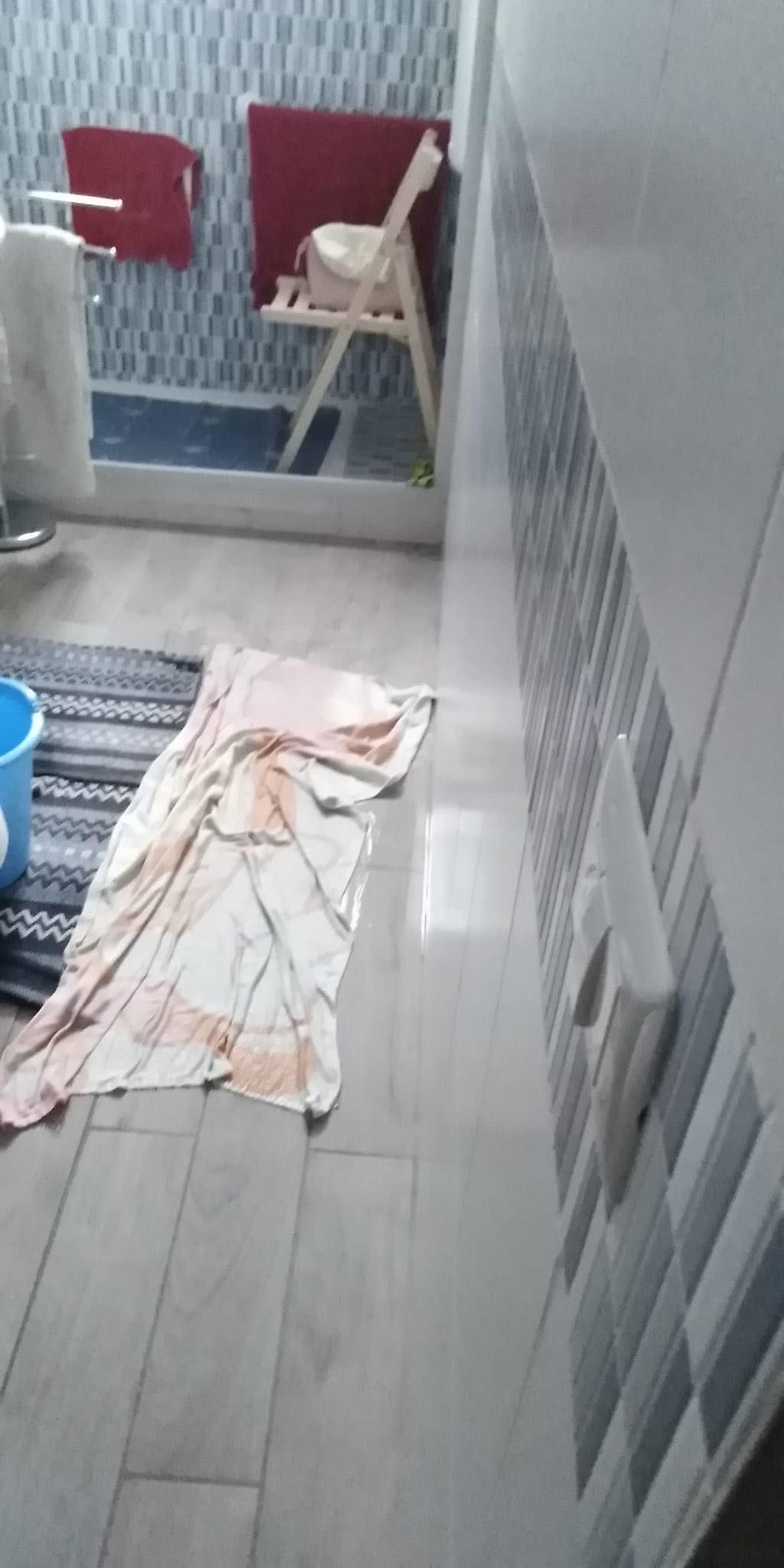 Forte pioggia a Cagliari, sos a Sant’Elia: “In piazza Demuro l’acqua sta entrando nelle case”