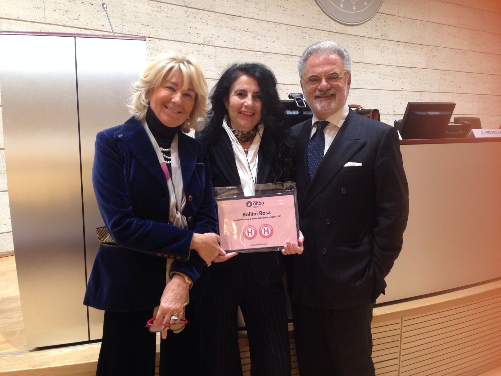 “Dalla parte delle donne”, due bollini rosa per l’Aou di Sassari