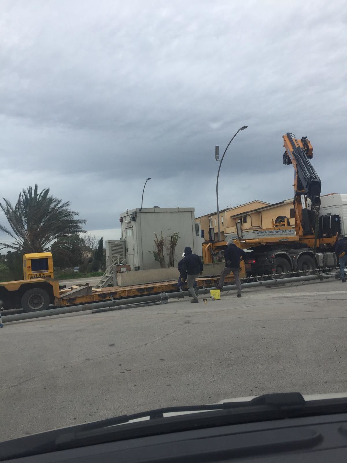 Alghero, rimossa l’antenna da via Don Minzoni: sgomberata l’area dell’impianto in disuso