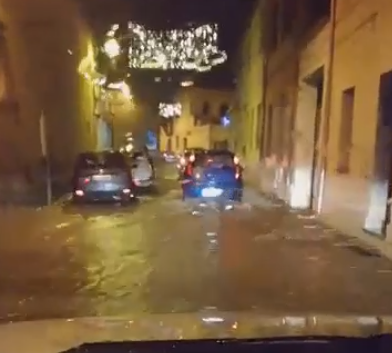 Maltempo in Sardegna: strade come fiumi a Serramanna