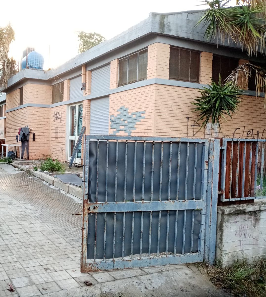 Pirri, cresce l’emergenza abitativa: “L’ex biblioteca occupata da famiglie che non sanno dove andare”