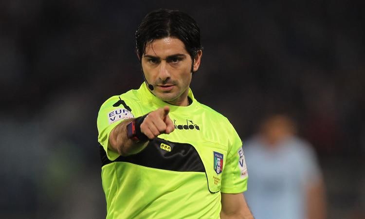 Sputi dei tifosi all’arbitro Maresca dopo la sfida con la Lazio: 20 mila euro di multa al Cagliari