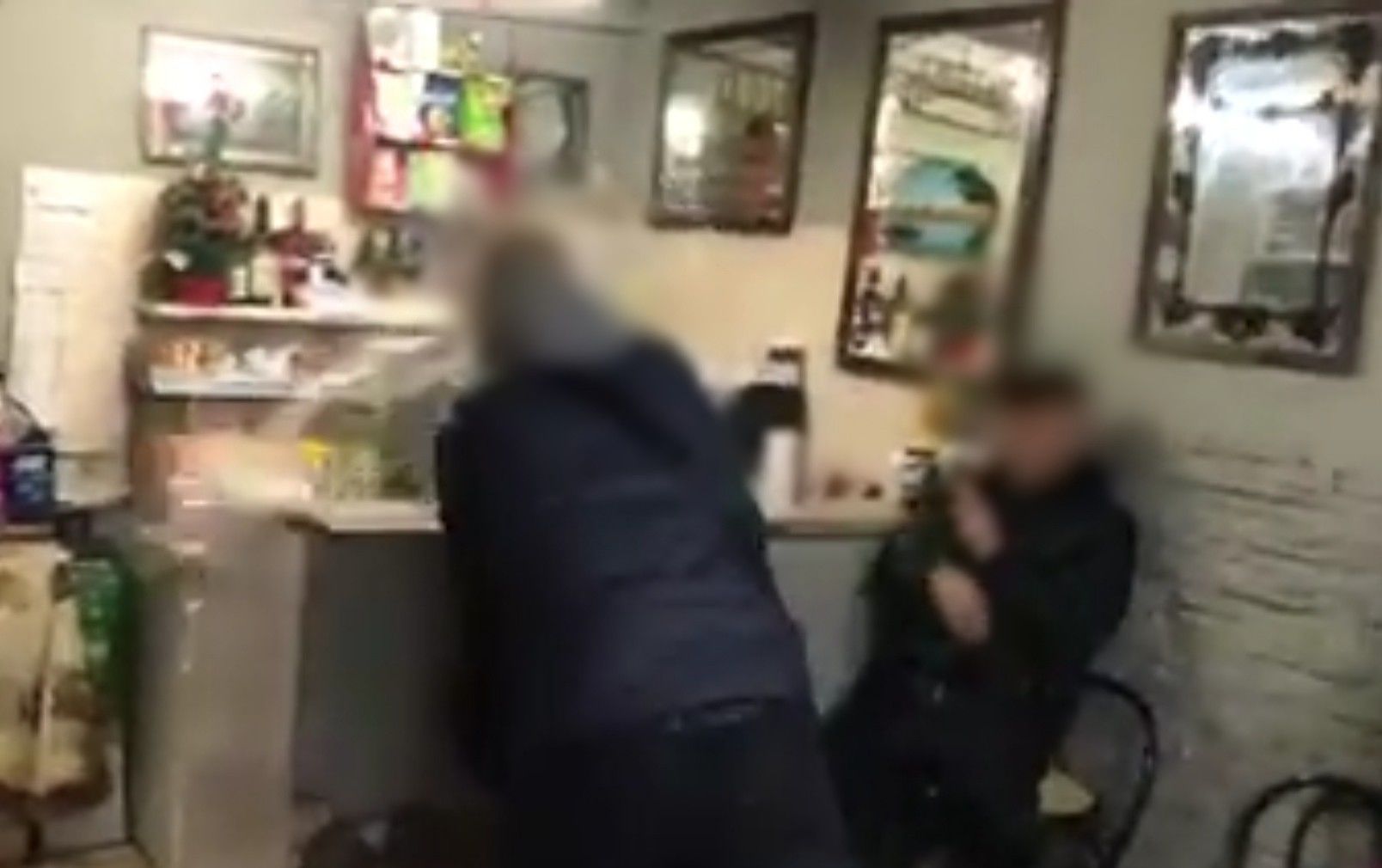 Cagliari, bottigliata in testa a un ragazzo: i responsabili hanno le ore contate