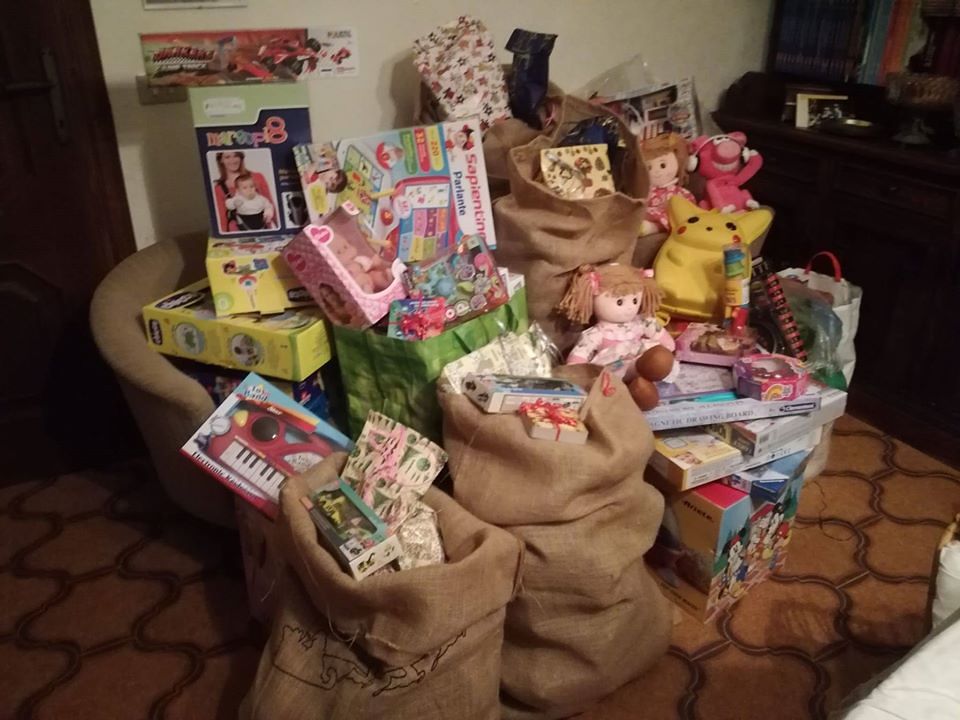 Doni di Natale ai bimbi e alla famiglie bisognose, la colletta in pescheria a Selargius