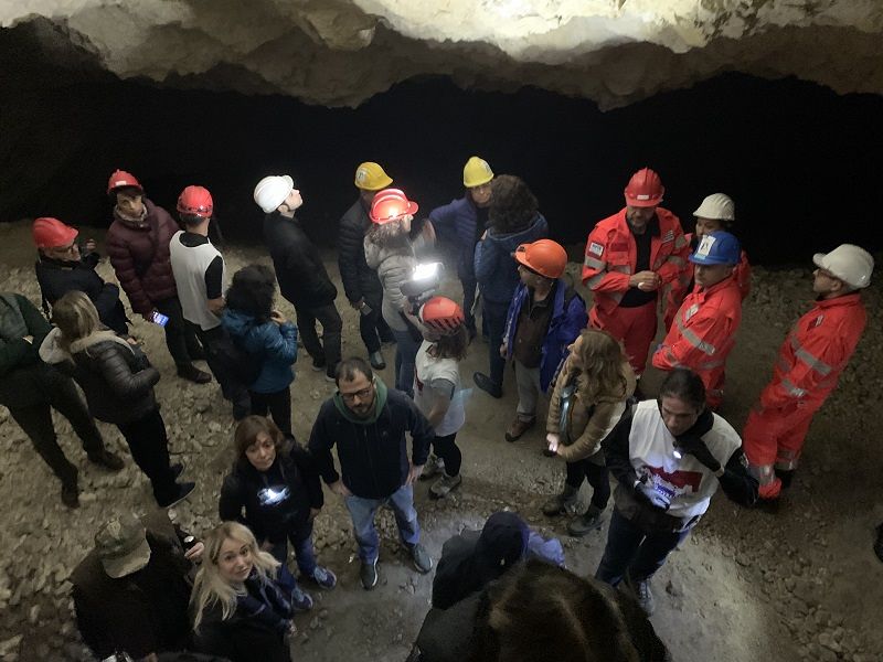 A spasso per le grotte di Cagliari: centinaia di cittadini esploratori per un giorno