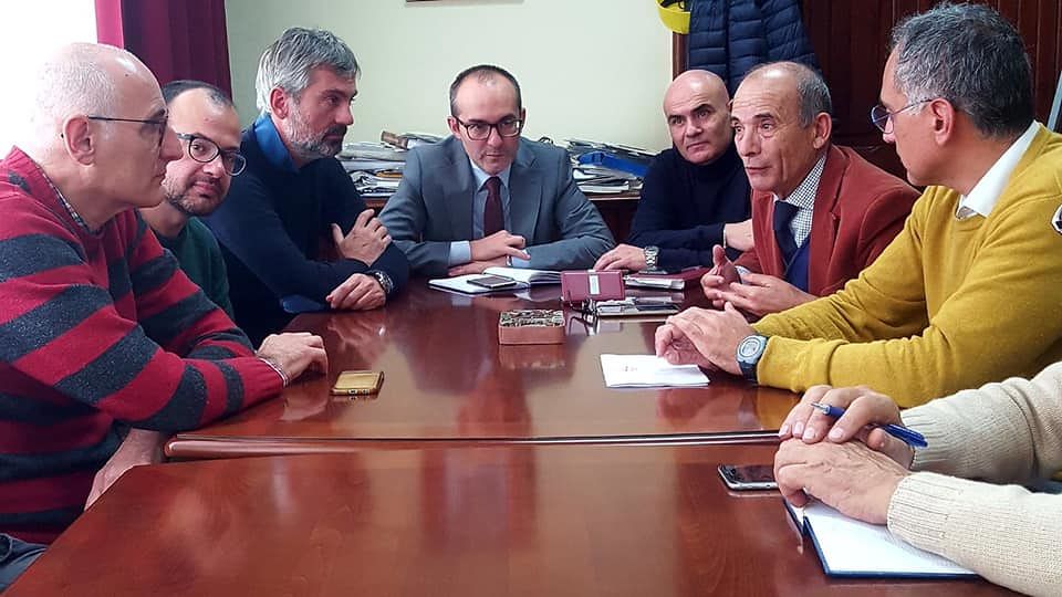 Auto in via Garibaldi e nel Corso, i commercianti a Truzzu: “Siamo preoccupati”