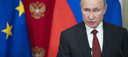 Libia, Serraj e Haftar a Mosca per firmare la tregua