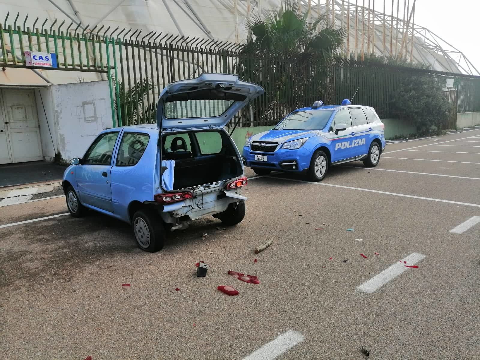 Attentato a Cagliari, maxi petardo distrugge l’auto del gestore di una palestra