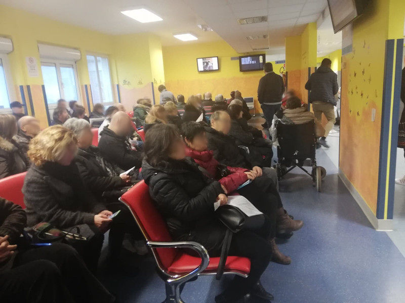 Cagliari, il “grande caos” dell’Oncologico: “Attese lunghissime e snervanti per fare la chemioterapia”