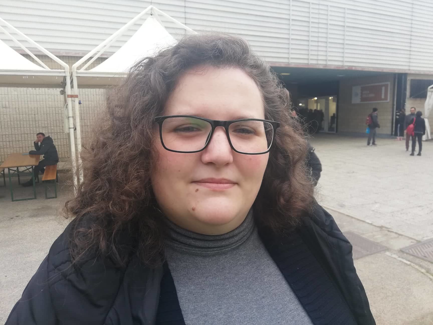 Manuela di Cagliari: “Laurea in tasca ma niente lavoro, al call center guadagnavo solo 500 euro”