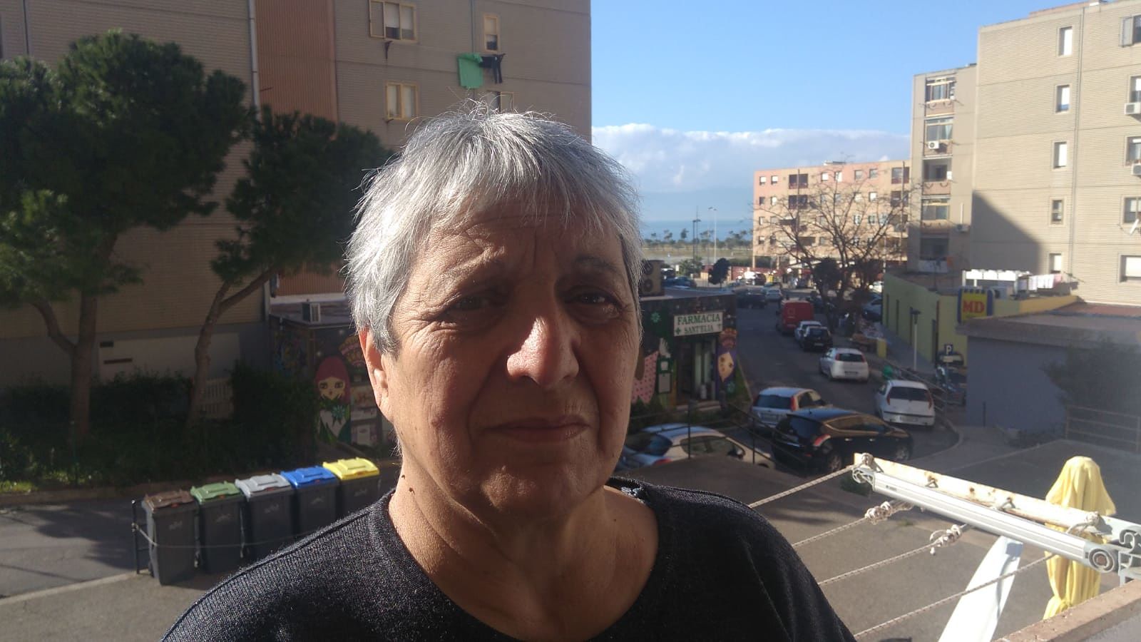 Cagliari, cade e si frattura a Sant’Elia: “Invalida per colpa del Comune, voglio 80mila euro”