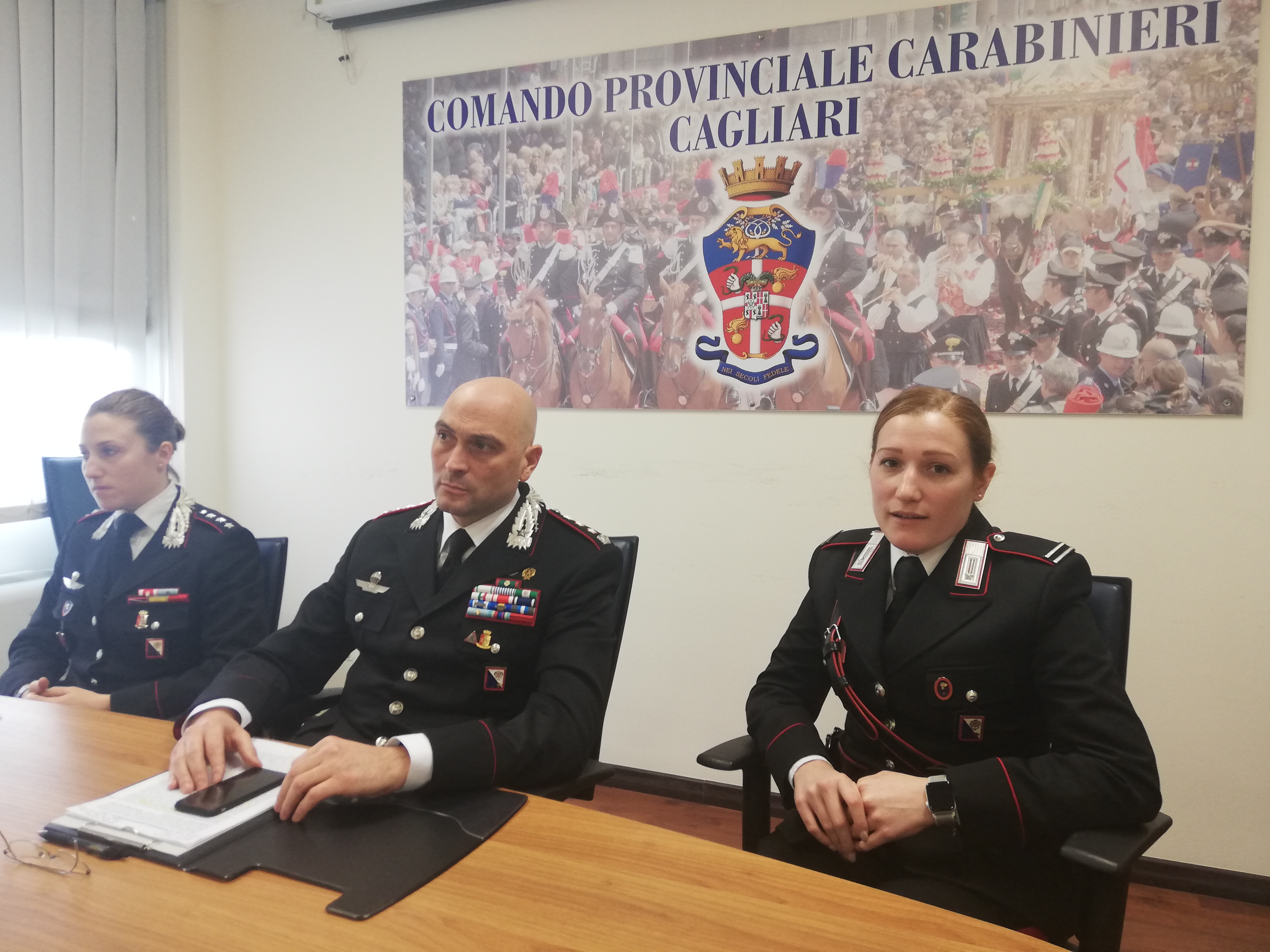 Anziano massacrato di botte e rapinato a Piscinas, tre arresti: la “mente” era un 16enne