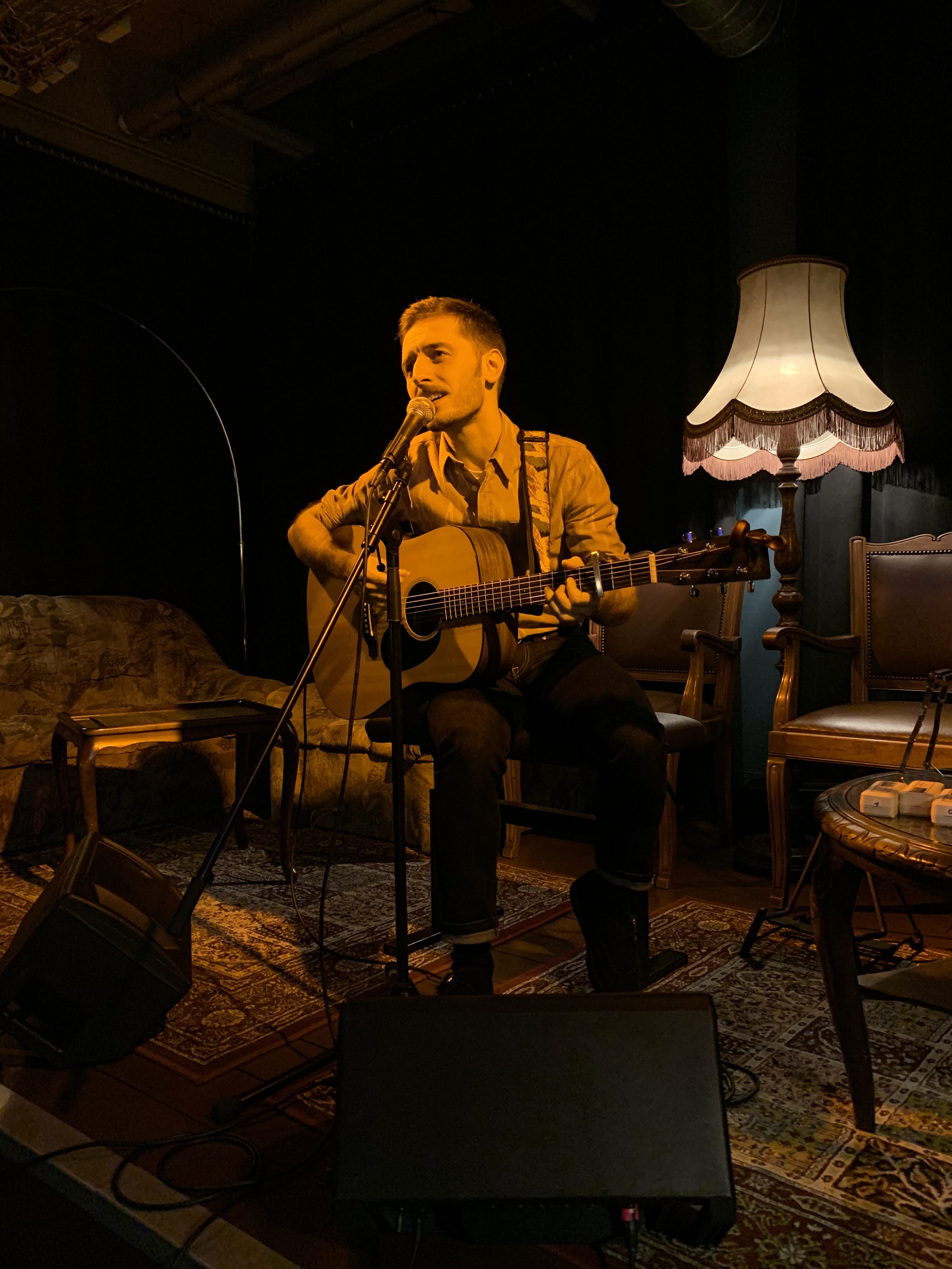 “Europe”, esce il nuovo album del cantautore italo francese Russo Amorale