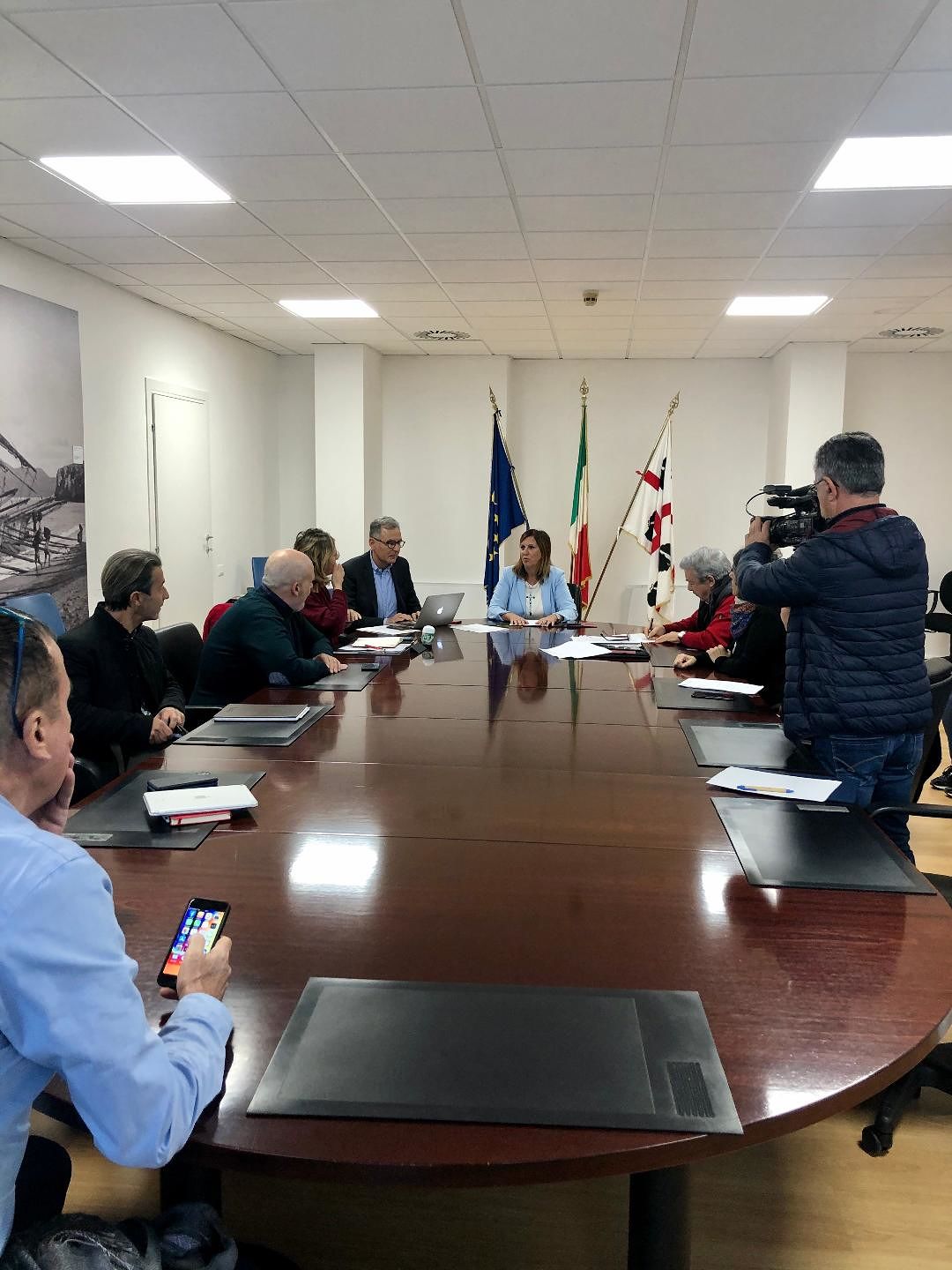 Conad-Auchan, la promessa della Regione: “Non dovrà essere perso un solo posto di lavoro”