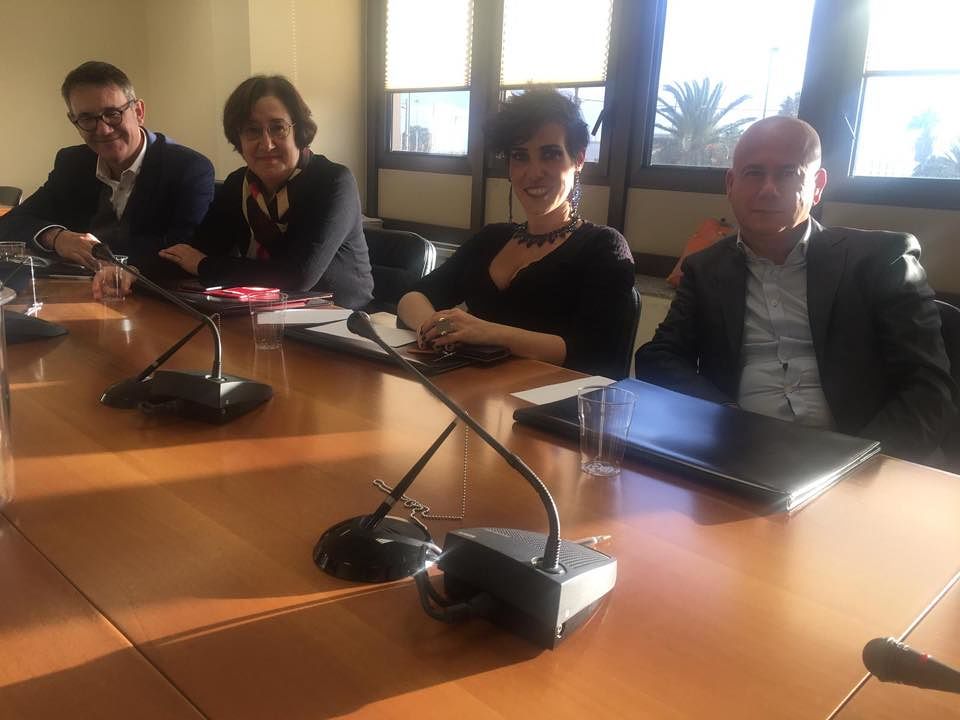 Caos continuità territoriale, “Sardegna isolata e Solinas pensa ai viaggi nello spazio. Follia”