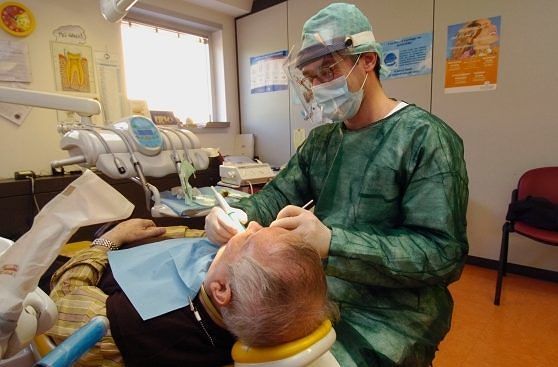 Sardegna, sos alla Regione: “Assegno ai trapiantati bisognosi e cure dentarie gratuite”