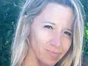 Il dramma di Eleonora, mamma di 45 anni: parcheggia l’auto con dentro la figlia, poi muore