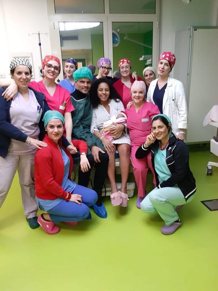 Emma, la prima nata del 2020 al Policlinico: papà sardo e mamma di Santo Domingo
