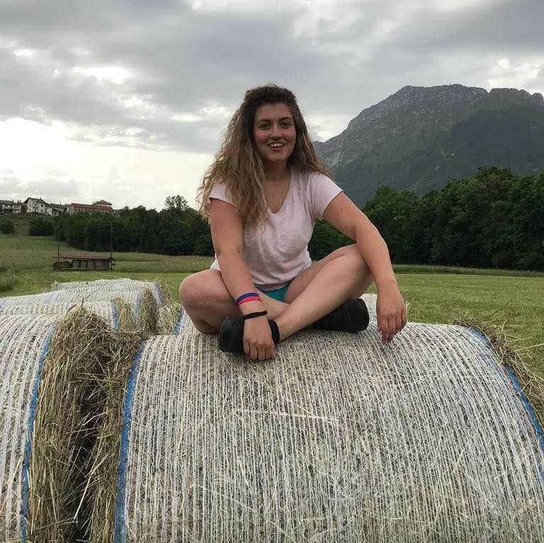 Addio dolce Lisa, baby campionessa del rugby: muore a 18 anni pochi giorni dopo un intervento per appendicite