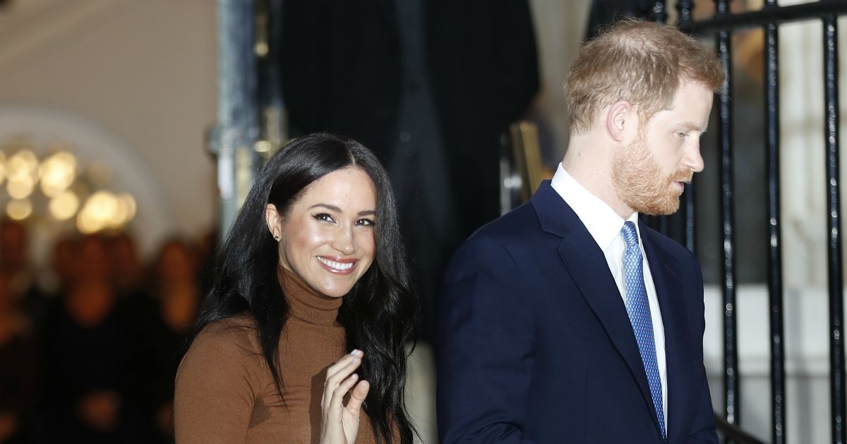 Harry e Megan rinunciano al titolo di Altezze Reali e non avranno più fondi pubblici