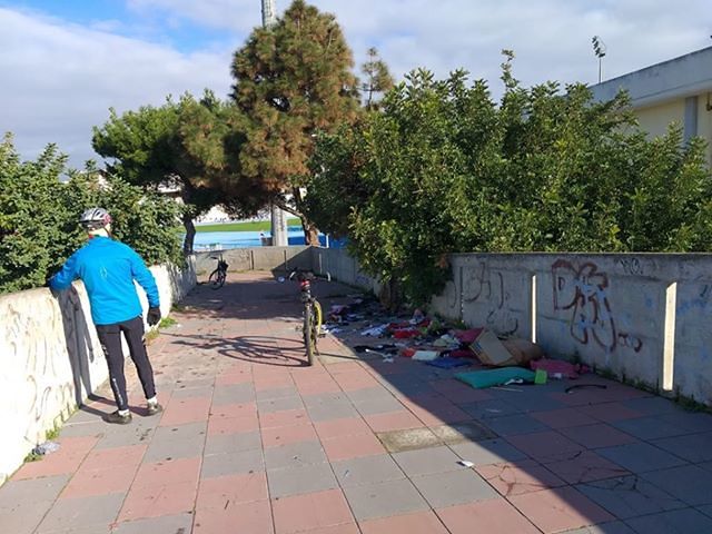 C’era una volta il ponte costruito per i Mondiali del 90: discarica vergogna a Sant’Elia