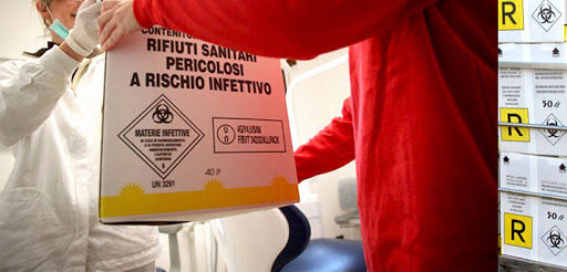 Emergenza rifiuti infettivi a Cagliari, nessuno li smaltisce e finiscono a Milano
