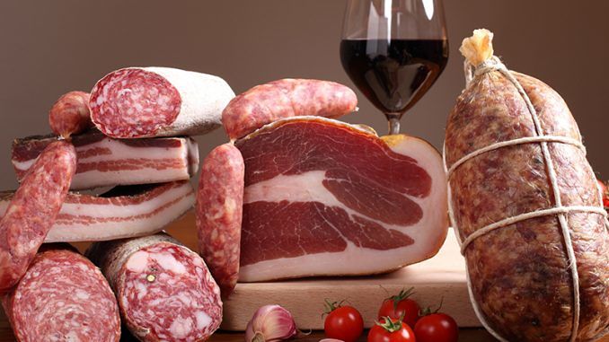 Tentato colpo all’Eurospin di Carbonia: in azione ladri di prosciutti, salsicce e salmoni