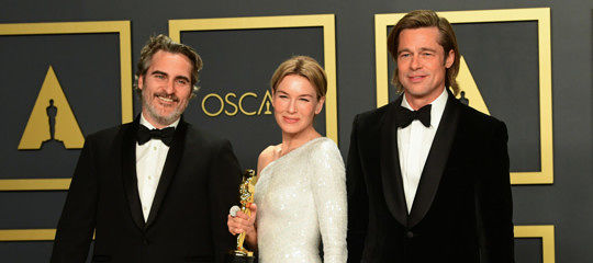 Oscar: premiati Phoenix, ​Zellweger e Brad Pitt