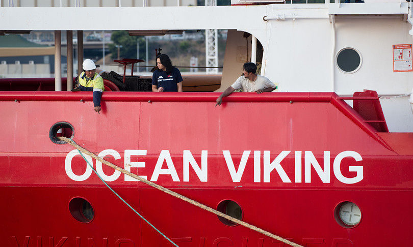 Migranti, la Ocean Viking con 274 persone a bordo è diretta verso Pozzallo