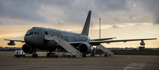 Atterrato l’aereo con i 56 italiani provenienti da Wuhan
