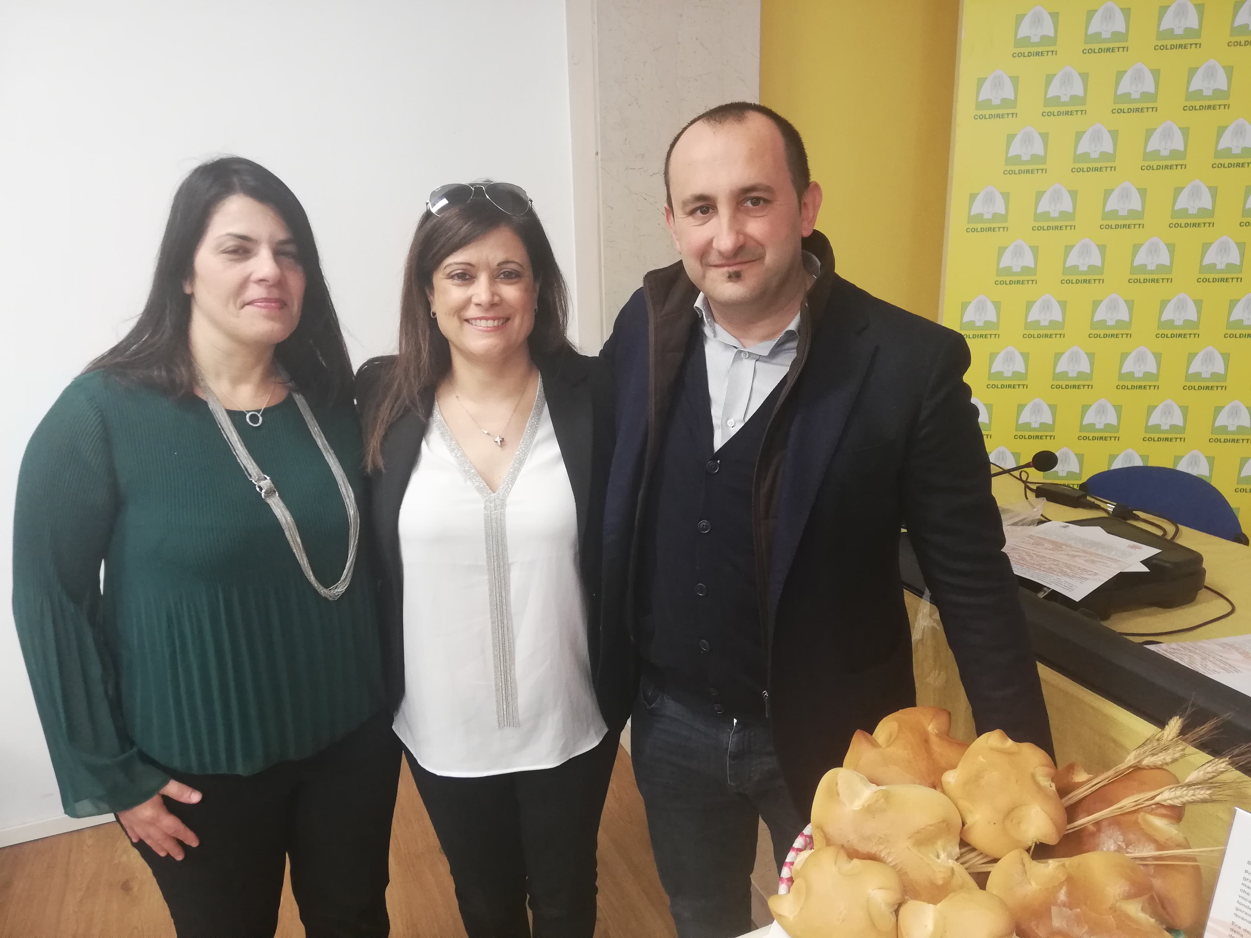 Pula, arriva il marchio “della bontà” per il pane e i raviolini fritti: “Così tuteliamo le tradizioni”