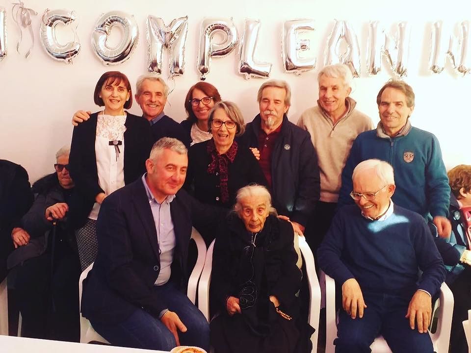 Alghero, grande festa alla Segada: Martina Zinchiri compie 100 anni