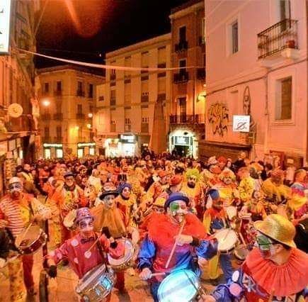 Cagliari scalda i motori per il Carnevale: rullano i tamburi de “Sa ratantira”