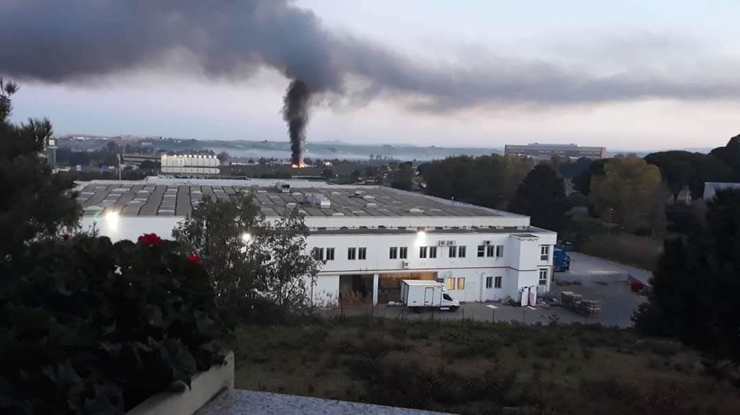 Cagliari, torna l’incubo di roghi e rifiuti nell’ex campo nomadi: “Non possiamo recintarlo tutto”