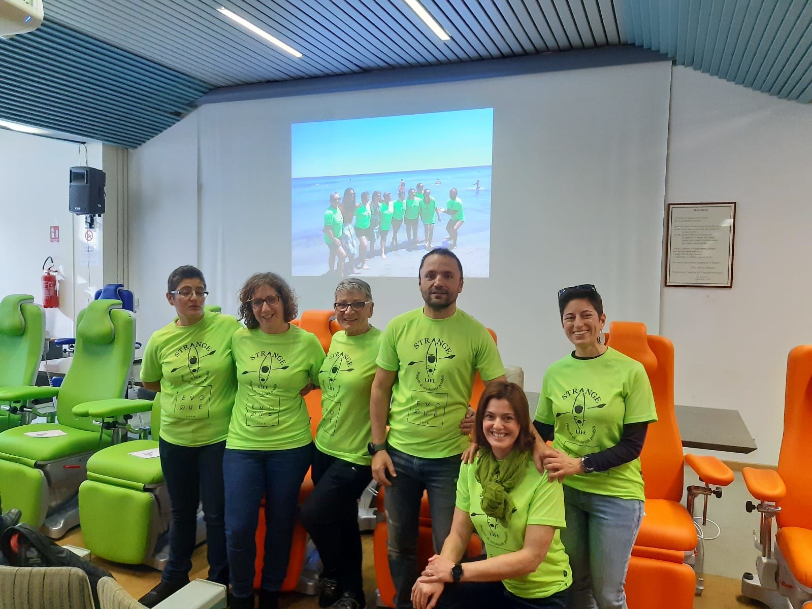 Cagliari, la solidarietà trionfa all’Oncologico: consegnate le poltrone “comfort” per fare la chemio