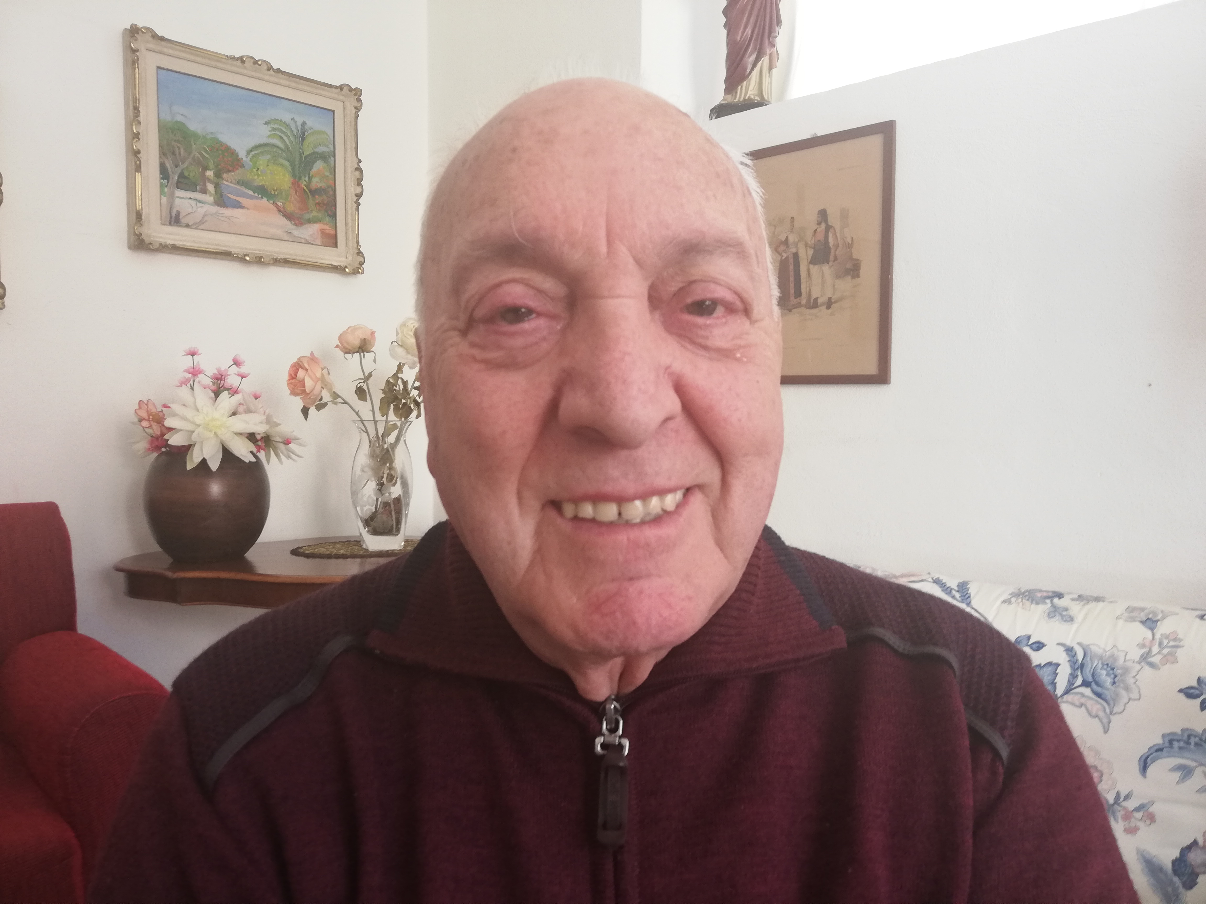 La grinta di Decio, nonno sprint: “A 85 anni aiuto tanti anziani soli di Cagliari” 