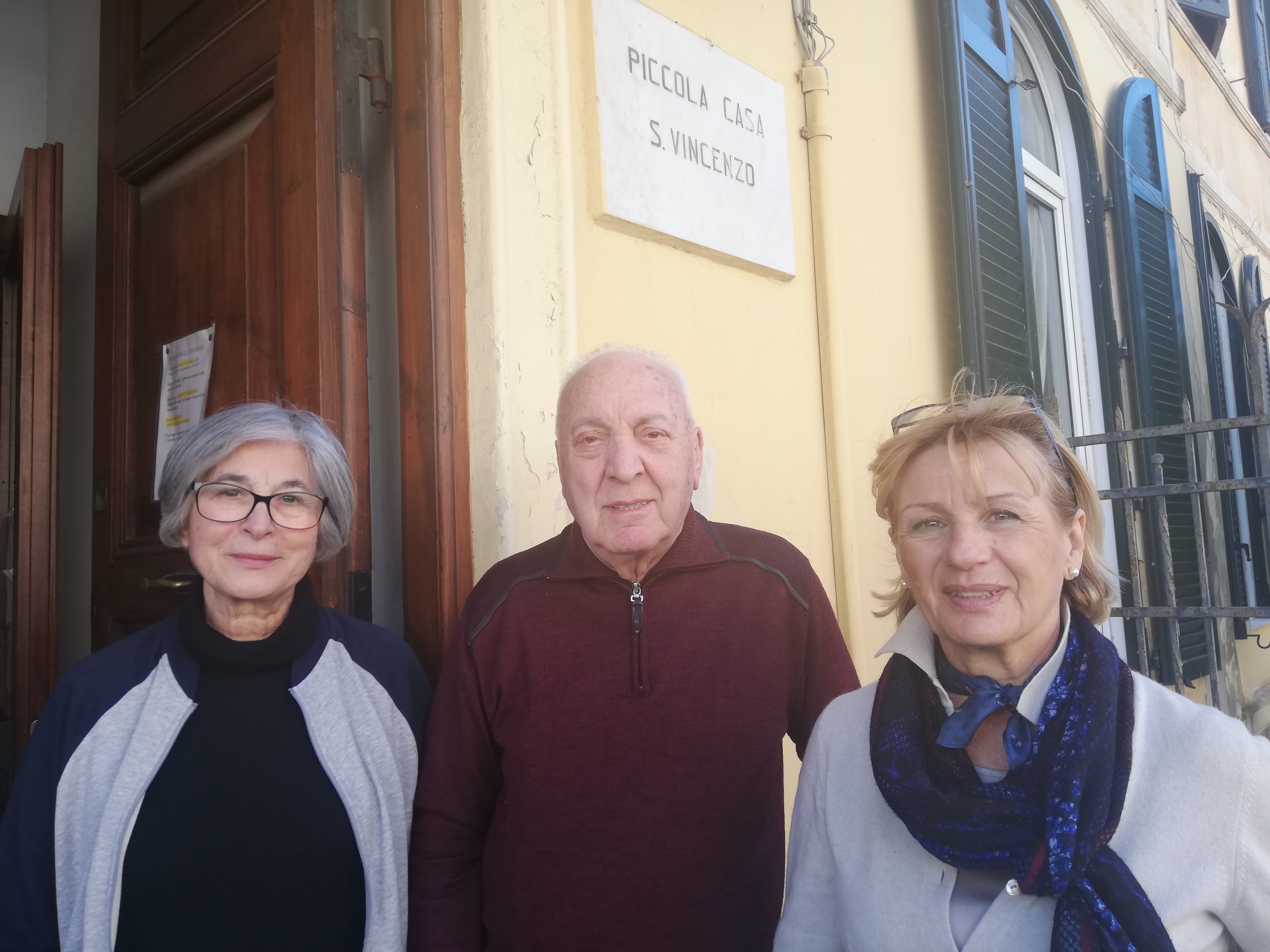 Cagliari, la scelta di un gruppo di volontari: “Abbiamo lasciato i nostri lavori per aiutare gli ultimi”