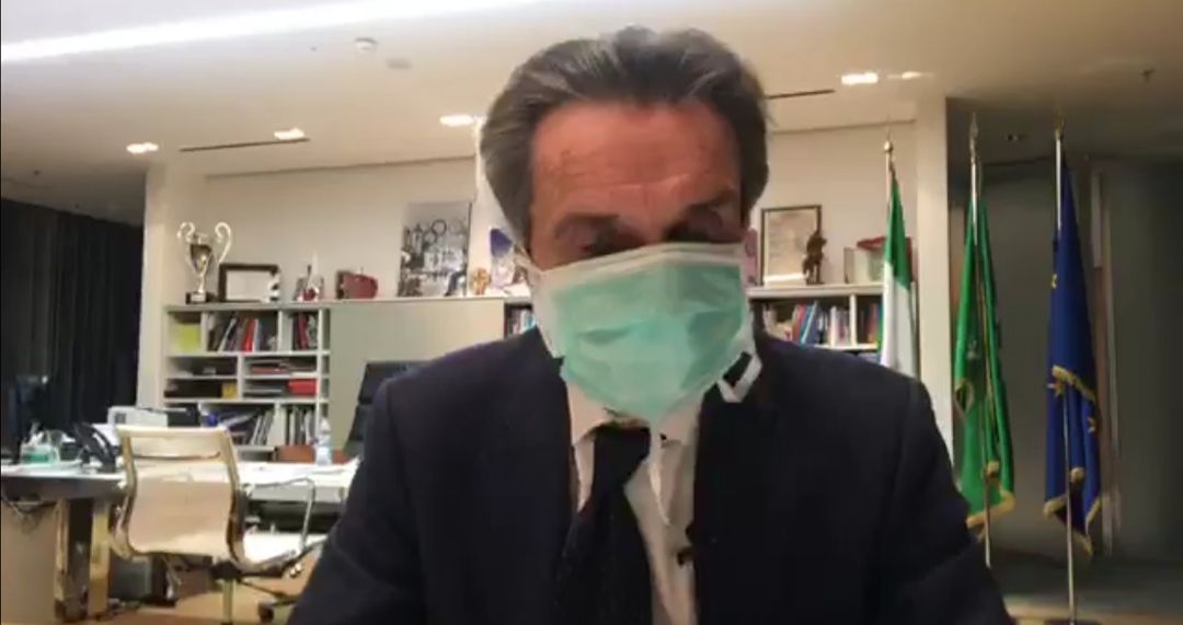 Il presidente della Lombardia Attilio Fontana in auto-quarantena: “Una mia stretta collaboratrice positiva al Coronavirus”