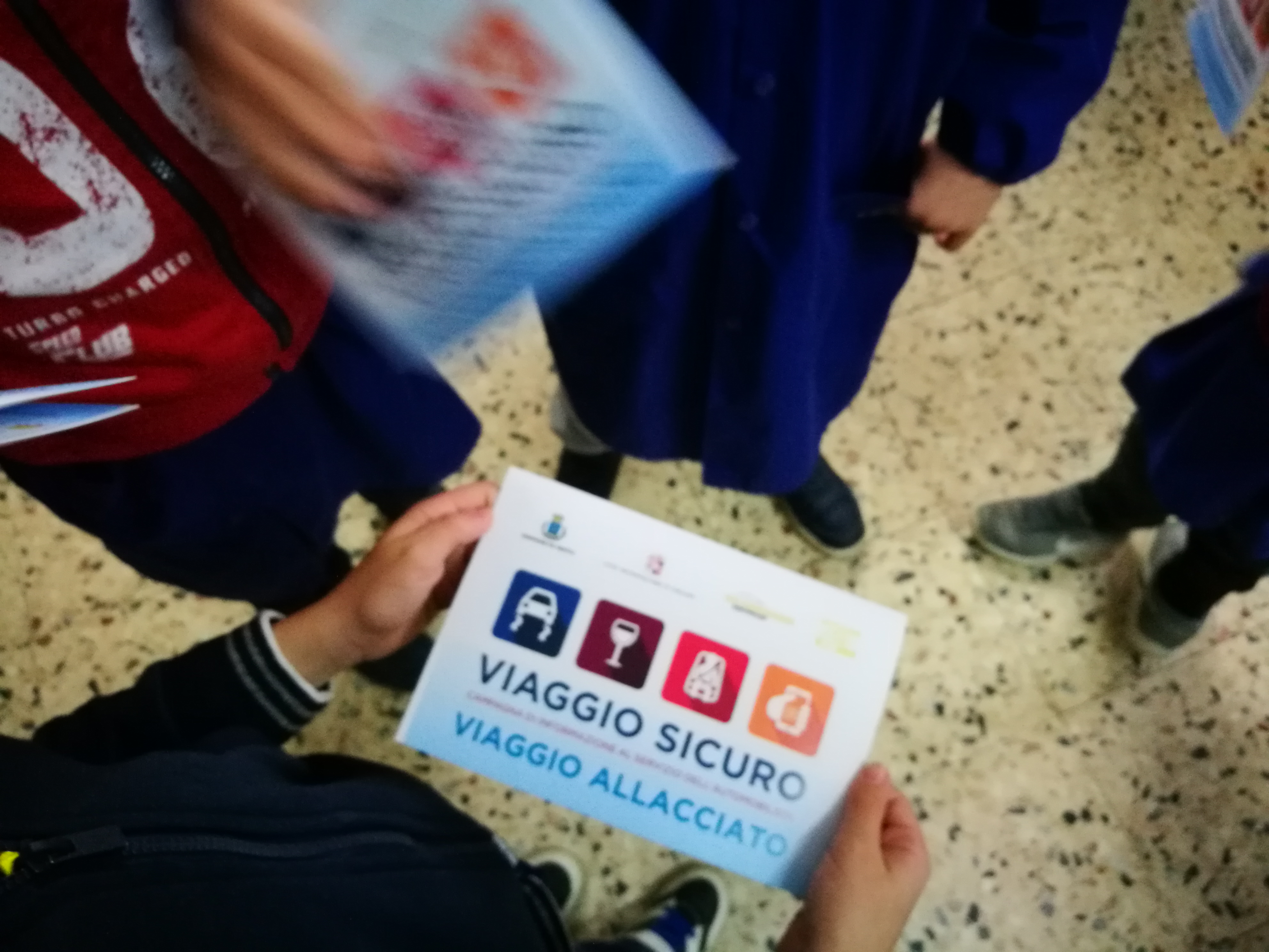 L’educazione stradale comincia da bambini: a Sestu il progetto ‘Viaggio sicuro-Viaggio allacciato’