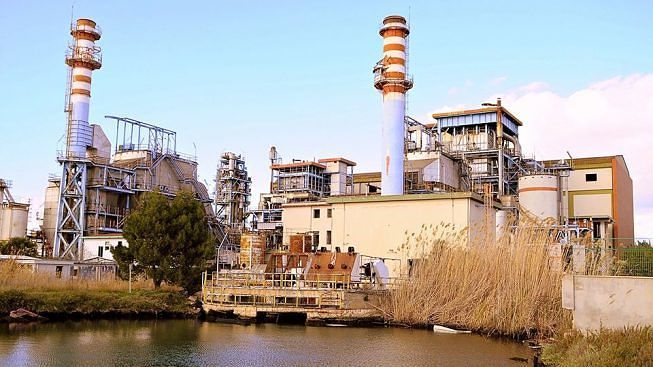 Cagliari, ruspe in arrivo a Santa Gilla: giù la storica centrale elettrica