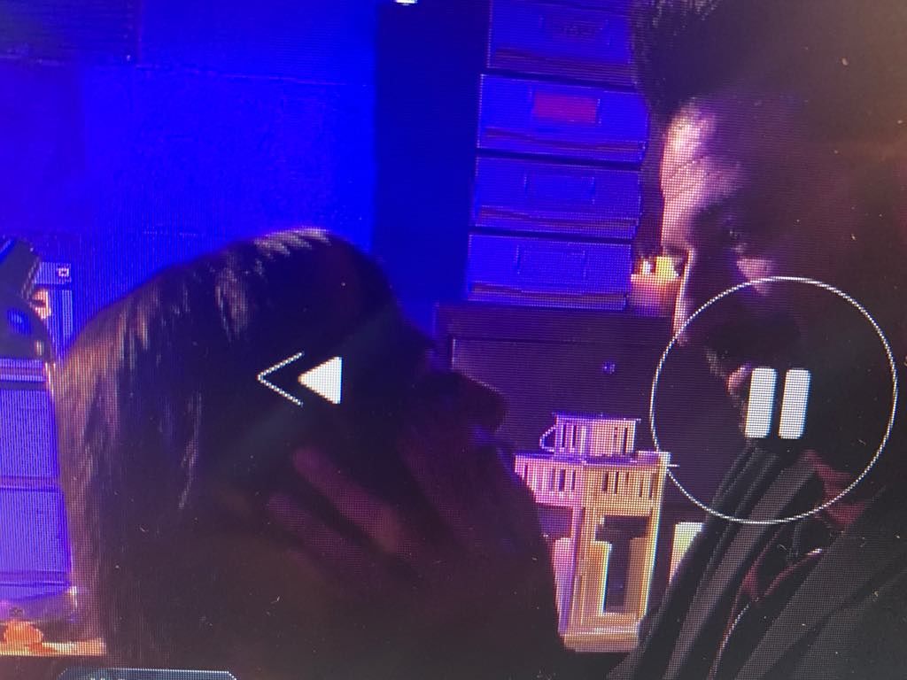 Pago e Serena Enardu si baciano al Grande Fratello Vip, l’ex Conversano non ci sta: “Tutto questo mi puzza…”