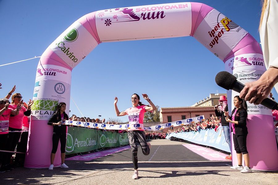 Boom di iscrizioni alla SoloWomenRun: “Già 16 mila, Cagliari verso il record nazionale”