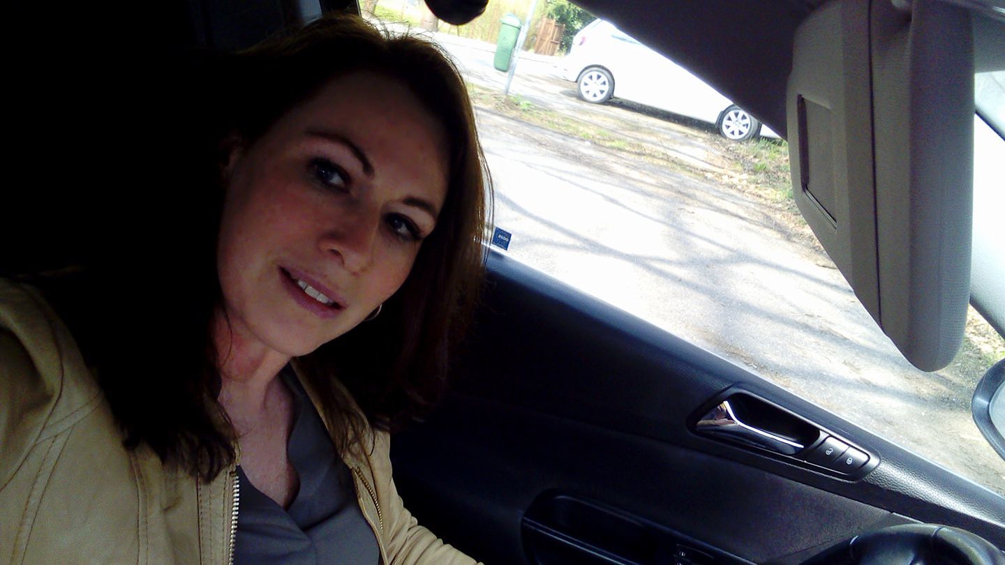 Zdenka, 41 anni, il suo sorriso spezzato nel femminicidio in Sardegna: accoltellata dal suo ex “Big Jim”