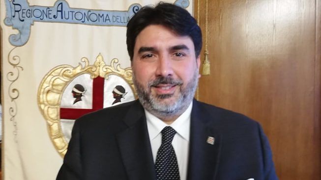 Caos mascherine in Sardegna, Solinas: “Basta polemiche, ne abbiamo già distribuite 74mila”
