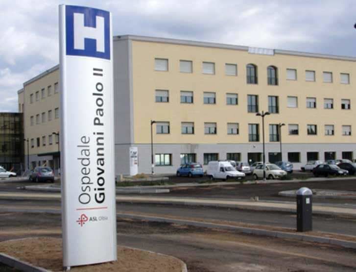 Coronavirus, positivo operatore sanitario dell’ospedale di Olbia: chiuso reparto di Rianimazione