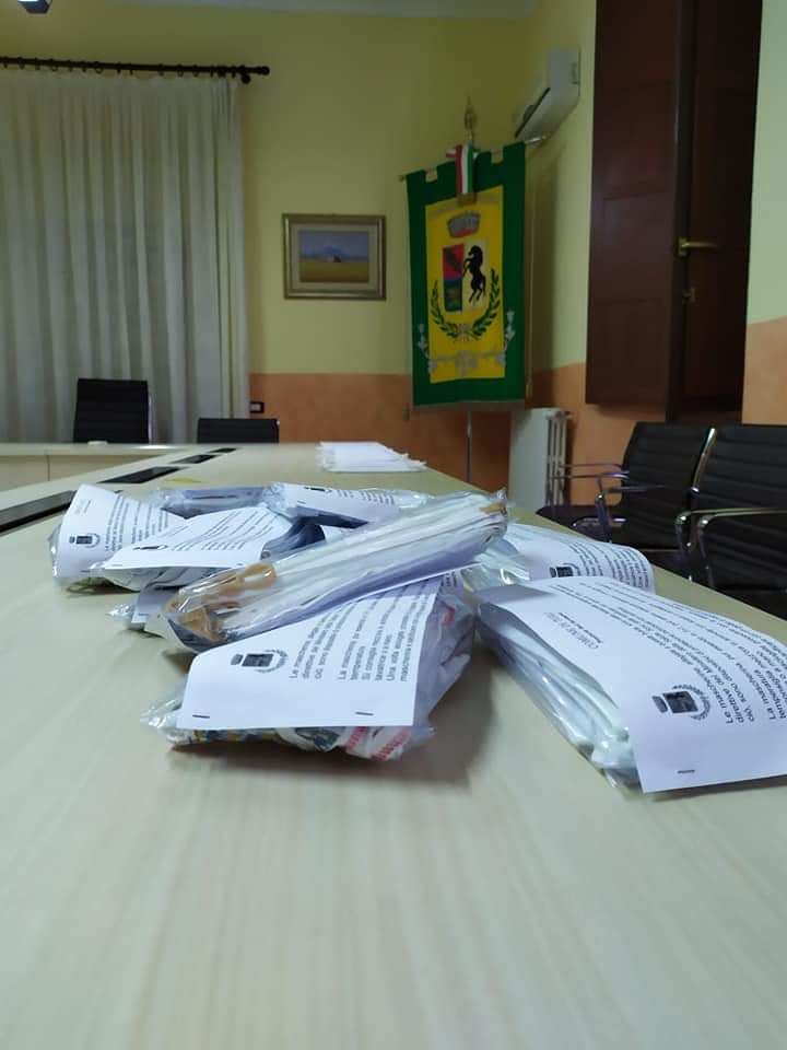 Sono pronte per la distribuzione le prime 100 mascherine prodotte dai cittadini volontari di Tuili