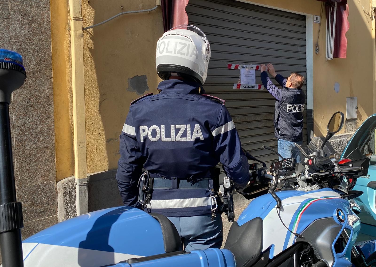 Aperto nonostante il divieto, la polizia chiude un circolo privato a Is Mirrionis