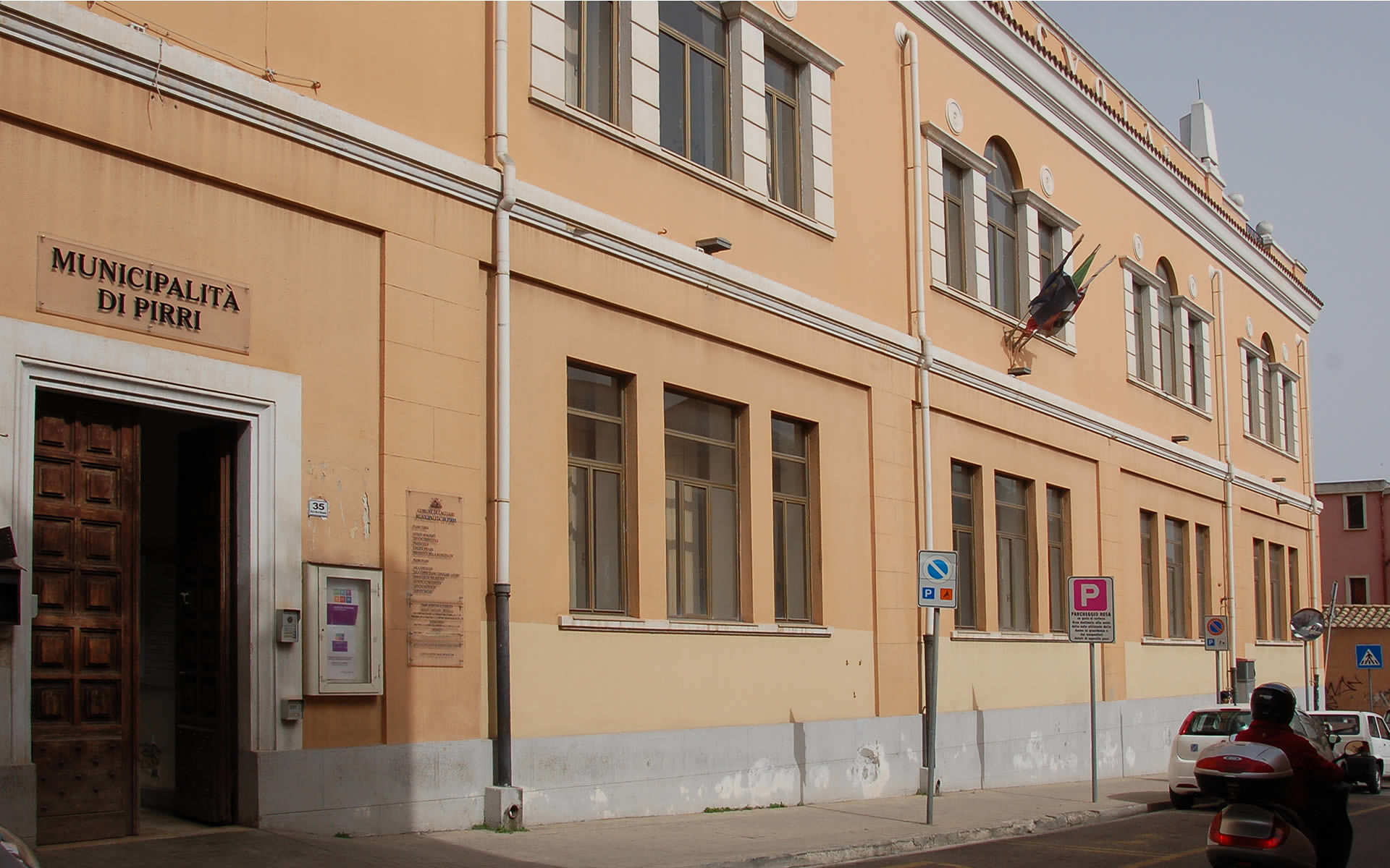 Coronavirus, a Pirri si ferma anche la politica: stop a commissioni e Consiglio della Municipalità