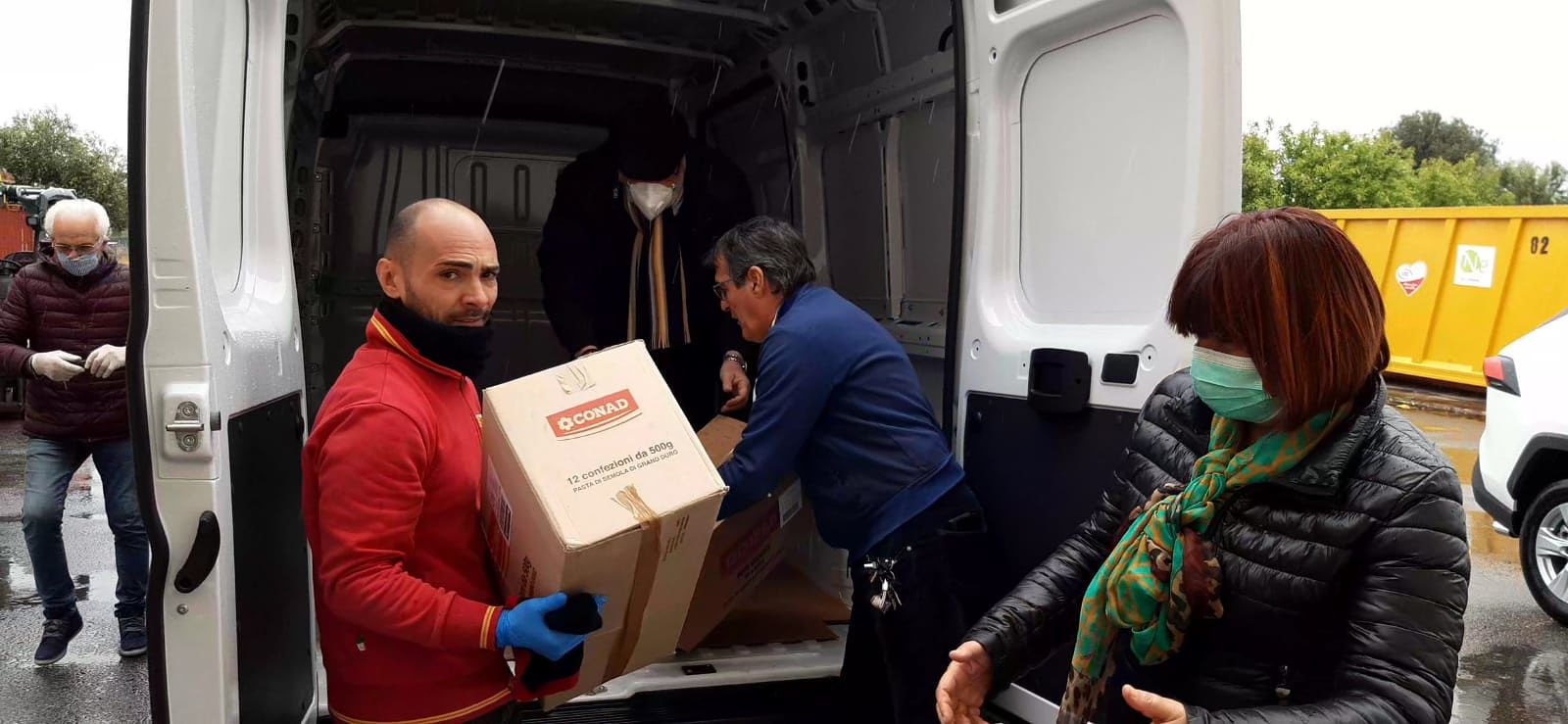 Emergenza Covid-19 a Quartu, ritirato il primo carico di merce per i bisognosi